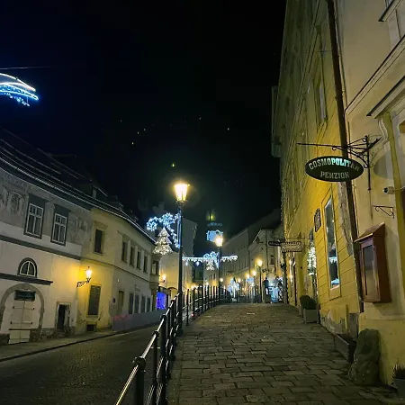 Klinger Alpesi faház *